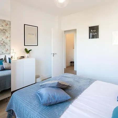 L45 St Marguerite Sea View/ Balcon, Parking Wifi *