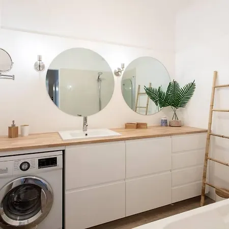 Apartamento L45 St Marguerite Sea View/ Balcon, Parking Wifi Nice